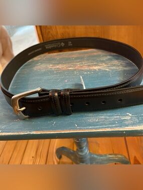 Columbia Sportswear Double Loop Leather Belt Men’s  Size 42